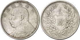 Año 3. China. 1 dólar. (Kr. 329). 26,46 g. AG. Yüan Shih-Kai. MBC.