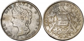 1882. Guatemala. AE. 1 peso. (Kr. 208). 24,86 g. AG. Soldadura a las 12h. Escasa. (MBC).