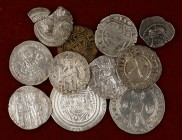 Lote formado por 1 denario republicano roto, 1 dracma gala, 1 dracma sasánida y 8 medievales europeas. En total 11 piezas. A examinar. BC-/MBC+.