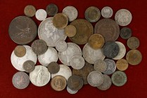 Lote de 42 monedas españolas, 16 en plata. A examinar. BC/EBC.