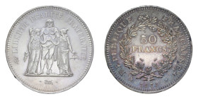 FRANCIA 50 FRANCS 1977 AG. 30,04 GR. FDC (PATINATA)