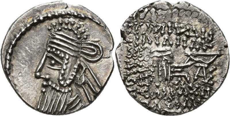 GRECIA ANTIGUA. PARTIA. Vologases IV. Dracma. Ecbatana (147-191). R/ Debajo del ...