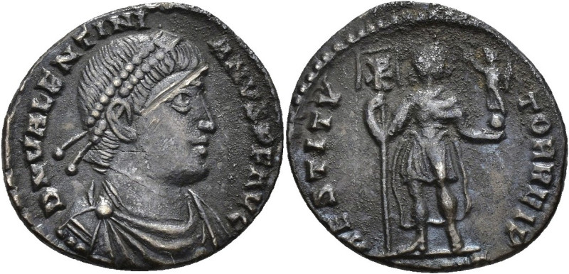 IMPERIO ROMANO. VALENTINIANO I como Augusto. Silicua. Lugdunum. R/ RESTITVTOR RE...