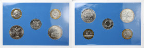 Coffret FDC 1989 5 pièces illustré par Folon
Sceau jaune.
Contient 1 franc Etats Généraux, 10 francs Génie de la Bastille, 10 francs Montesquieu, 10...