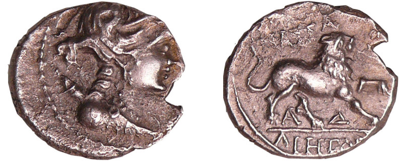 Marseille - Drachme légère (130-121 av. J.-C.) 
A/ Buste d'Artémis, diadémé et ...