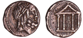 Volteia - Denier (78 av. J.-C.)
A/ Anépigraphe. Tête de Jupiter. 
R/ M. VOLTEI. M.F Temple de Jupiter.
TTB
RRC.385.1-RCV.312 ($336)
 Ar ; 3.74 gr...
