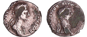 Agrippine et Claude - Denier (37-38, Lyon) monnaie fourrée
A/ AGRIPPINA MAT C CAES AVG GERM. Buste d'Agrippine à droite.
R/ C CAESAR GERME P M TR PO...