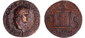 Néron - As (65, Lyon)
A/ IMP NERO CASEAR AVG P M TR POT P P Tête nue à droite.
R/ SC // ARA PACIS. Autel orné de palmettes.
TB
C.29 (5f)
 Ae ; 9....
