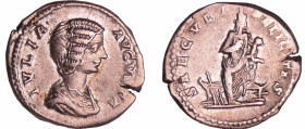 Julia Domna - Denier (201, Rome) - Isis
A/ IVLIA AVGVSTA. Buste drapé à droite. 
R/ SAECVLI FELICITAS. Isis debout à droite, posant le pied sur une ...