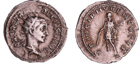 Hérennius - Antoninien (250-251, Rome) - Hérennius
A/ Q HER ETR MES DECIVS NOB C. Buste radié et drapé à droite. 
R/ PRINCIPI IVVENTVTIS. Hérennius ...