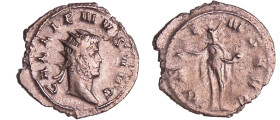 Gallien - Antoninien (264-65, Milan) - Le Soleil
A/ GALLIENVS AVG Tête radiée à droite. 
R/ ORIENS AVG. Le Soleil debout à gauche, levant la main et...