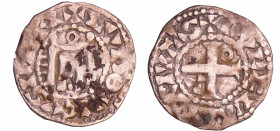 Louis VI (1108-1137) - Denier d'Orléans
A/ + LVDOVICVS REX I. Porte de ville, accostée d'un oméga et de 3 tirets. 
R/ + AVRELIANIS CIVITAS. Croix ca...