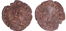 Henri III (1574-1589) - Double tournois - 1583 G (Poitiers)
A/ + HENRI. III. R. DE. FRAN. ET. POL Buste au col plat à droite, lauré, barbu, moustachu...
