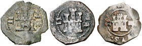 1602 (dos) y 1603. Felipe III. Segovia. 2 maravedís. Lote de 3 monedas del tipo "Casa Vieja". Escasas. MBC-/MBC.