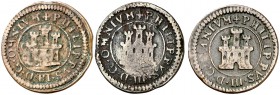 1598 y 1599 (dos). Felipe III. Segovia. 2 maravedís. Lote de 3 monedas, dos con resello de valor IIII. BC+/MBC-.