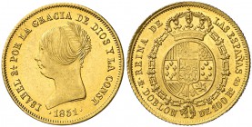 1851. Isabel II. Madrid. CL. Doblón de 100 reales. (Cal. 4). 8,20 g. Bella. Brillo original. Ex Colección O'Callaghan 10/11/2016, nº 524. Rara así. EB...