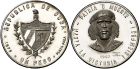 1970. Cuba. 1 peso. (Kr. falta). 29,17 g. AG. Che Guevara. MUESTRA en canto. Rara. Proof.
