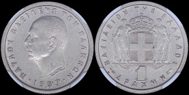 GREECE: 1 Drachma (1957) in copper-nickel. Head of King Paul facing left and inscription "ΠΑΥΛΟΣ ΒΑΣΙΛΕΥΣ ΤΩΝ ΕΛΛΗΝΩΝ" on obverse. Inside slab by NGC ...