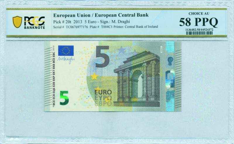 EUROPEAN UNION / IRELAND: 5 Euro (2013) in gray and multicolor. Gate in classica...