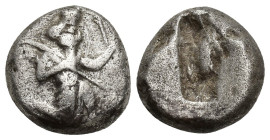 PERSIA. Achaemenidae. Darius I to Xerxes II, ca. 485-420 B.C. AR Siglos (14.8mm, 5.3 g). Persian hero-king in kneeling-running stance right, holding s...