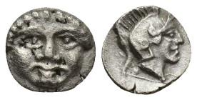 Pisidia. Selge. Obol. 350-300 BC. (10mm, 0.8 g). Anv.: Facing gorgoneion. Rev.: Helmeted head of Athena to right.