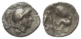 Kalabrien. Tarent.

 Diobol (Silber). Ca. 380 - 325 v. Chr.
Vs: Kopf der Athena mit einem attischen Helm rechts.
Rs: Herakles mit dem nemeischen L...