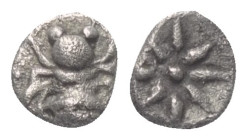 Ionien. Ephesos.

 Hemiobol (Silber). Ca. 430 - 394 v. Chr.
Vs: Biene.
Rs: Achtstrahliger Stern.

7 mm. 0,30 g. 

SNG Tübingen 2759.
 Sehr sc...