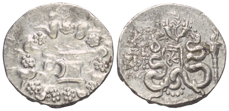 Ionien. Ephesos.

 Cistophor (Silber). 69 / 68 v. Chr. (Jahr 66).
Vs: Cista m...