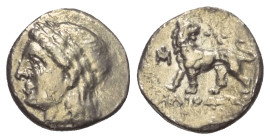 Ionien. Milet.

 Hemidrachme (Silber). Ca. 340 - 325 v. Chr.
Vs: Kopf des Apollon mit Lorbeerkranz links.
Rs: Löwe mit zurückgewandtem Kopf nach l...