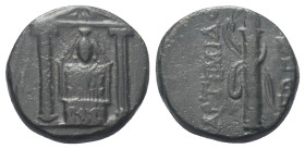 Pamphylien. Perge.

 Bronze. Ca. 50 - 30 v. Chr.
Vs: Tempel mit dem Kultbild der Artemis Pergaia darin, auf dem Giebel ein Adler.
Rs: Köcher und B...