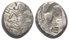 Achaimenidisches Königreich. Artaxerxes II. - Artaxerxes III. (ca. 375 - 340 v. Chr.).

 Siglos (Silber). Sardeis.
Vs: Persischer Großkönig mit Dol...