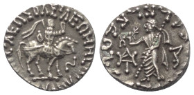 Indo-Skytische Könige. Azes (58 - 12 v. Chr.).

 Drachme (Silber). Taxila (?).
Vs: Skythischer König mit erhobenem Arm nach rechts reitend.
Rs: Ze...