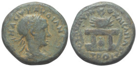 Pontos. Neokaisareia. Gordianus III. (238 - 244 n. Chr.).

 Bronze.
Vs: Büste mit Lorbeerkranz, Paludament und Panzer rechts.
Rs: Preistisch mit L...