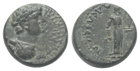 Lydien. Philadelphia (Neokaisareia). Domitianus (81 - 96 n. Chr.).

 Bronze. 69 - 81 n. Chr. (als Caesar).
Vs: Büste mit Panzer rechts.
Rs: Apollo...