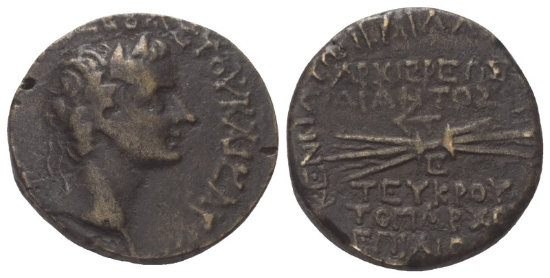 Kilikien. Olba. Tiberius (14 - 37 n. Chr.).

 Bronze.
Vs: Kopf mit Lorbeerkra...