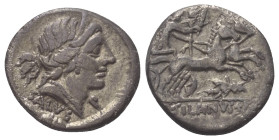 D. Iunius Silanus.

 Denar (Silber). 91 v. Chr. Rom.
Vs: SALVS. Kopf der Salus mit Diadem rechts, davor Kontrollmarke; das Ganze in Torques.
Rs: D...