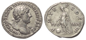 Hadrianus (117 - 138 n. Chr.).

 Denar (Silber). 121 - 123 n. Chr. Rom.
Vs: IMP CAESAR TRAIAN HADRIANVS AVG. Büste mit Lorbeerkranz und Drapierung ...