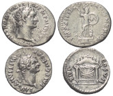 Römische Münzen - Lots. Kaiserzeit.


Lot (2 Stück, Silber): Denare des Domitianus (81 - 96 n. Chr.).

Sehr schön.

Verkauft wie besehen, keine...