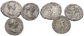 Römische Münzen - Lots. Kaiserzeit.


Lot (3 Stück, Silber): Traianus Denare (98 - 117 n. Chr.).

Sehr schön.

Verkauft wie besehen, keine Rück...