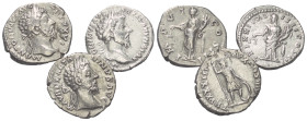 Römische Münzen - Lots. Kaiserzeit.


Lot (3 Stück, Silber): Marcus Aurelius Denare (161 - 180 n. Chr.).

Sehr schön.

Verkauft wie besehen, ke...