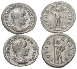 Römische Münzen - Lots. Kaiserzeit.


Lot (2 Stück, Silber): Denare des Gordianus III. (238 - 244 n. Chr).

Sehr schön / fast vorzüglich. 

Ver...