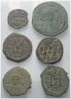 Byzantinische Münzen - Lots.


Verschiedene Herrscher.

Lot (6 Stück, Bronze): ca. 5. - 9. Jhdt. n. Chr.

Schön - sehr schön.

Verkauft wie b...