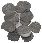 Mittelalter - Lots.


Moldau - Fürstentum.
Alexandru cel Bun (1400 - 1432).

Lot (11 Stück, Kupfer): Halbobole.

Vs: Stierkopf zwischen Rosett...