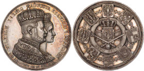BRANDENBURG - PREUSSEN PREUSSEN, KÖNIGREICH
Wilhelm I., 1861-1888. Silbermedaille 1861 v. Chr. Pfeuffer Auf die Krönung des Königspaares in Königsber...