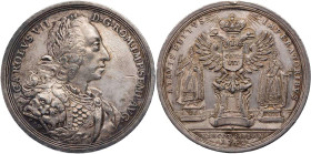 FRANKFURT STADT
 Silbermedaille 1742 v. P. P. Werner Auf die Wahl Karls VII. zum römischen Kaiser, Vs.: geharnischtes Brustbild Karls VII. mit Lorbee...