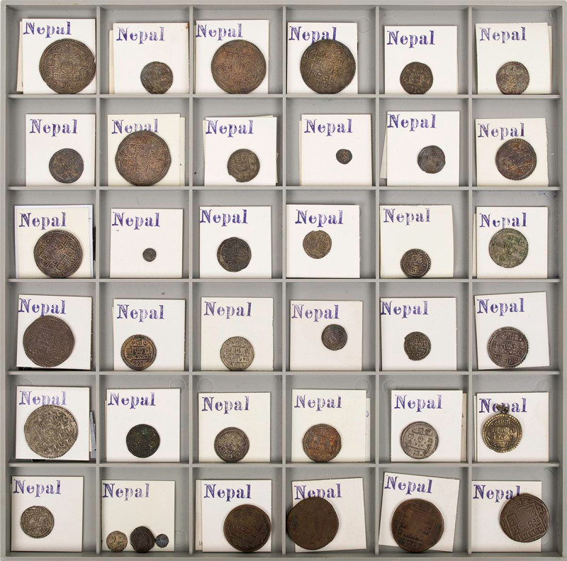 NEPAL LOTS
 Lot Umfangreiche gepflegte Sammlung von Münzen der Shah-Dynastie (a...