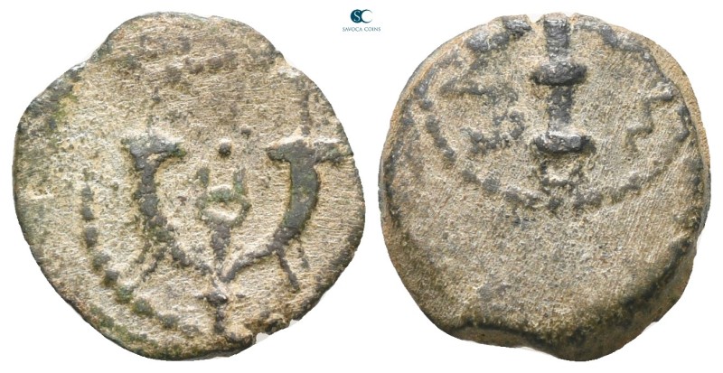 Judaea. Jerusalem. Herodians. Herod I (the Great) 40-4 BC.
Prutah Æ

14 mm, 1...