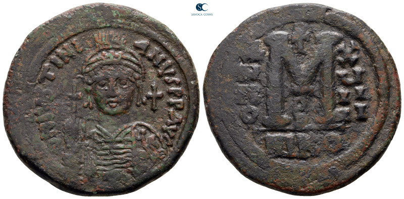 Justinian I AD 527-565. Nikomedia
Follis or 40 Nummi Æ

36 mm, 20,28 g


...