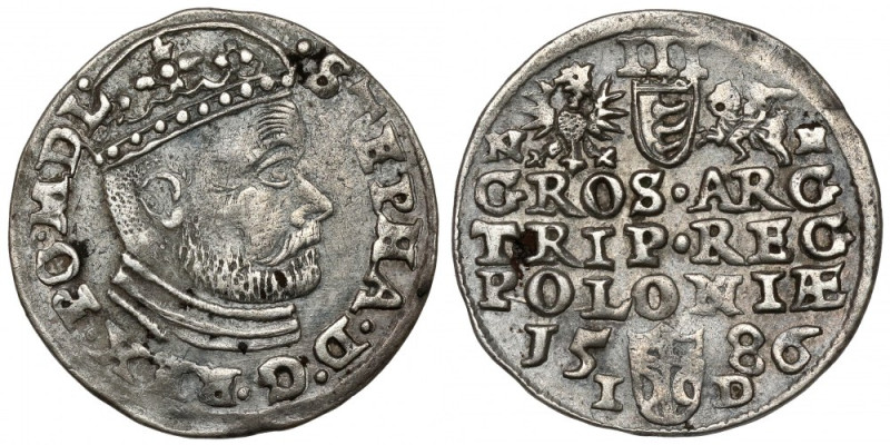 Stefan Batory, Trojak Olkusz 1586 - NH przy herbach Ostatni rocznik trojaków Bat...