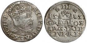 Stefan Batory, Trojak Ryga 1585 - zdobiony czepiec